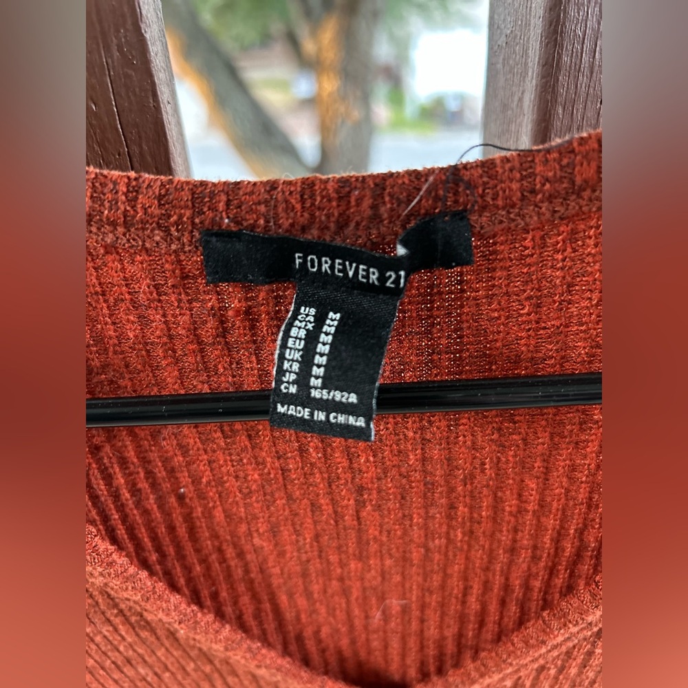 Forever 21 Ribbed Crop Button-Up Top in Rust - Picture 2 of 2